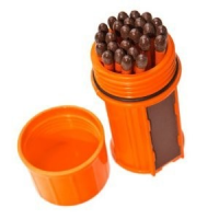 ไม้ขีดไฟกันน้ำกันลม UCO Stormproof Match Kit (Green)